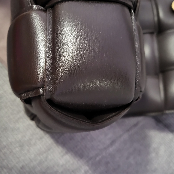**like new** Bottega Veneta Paddes Cassette Bag (brown color) - Picture 4 of 7